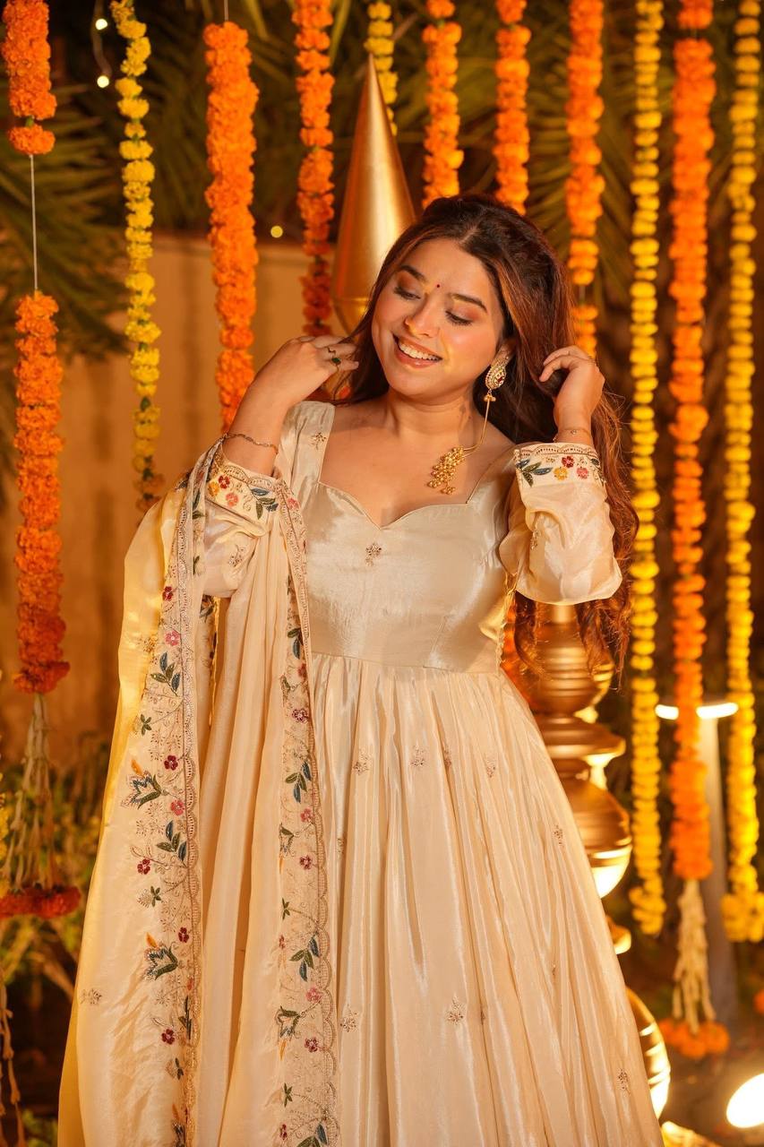 Off White Silk Sequins Embroidered Anarkali Suit Set [3 PCS]