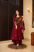 Vanya Zari Elegance Anarkali Suit Set