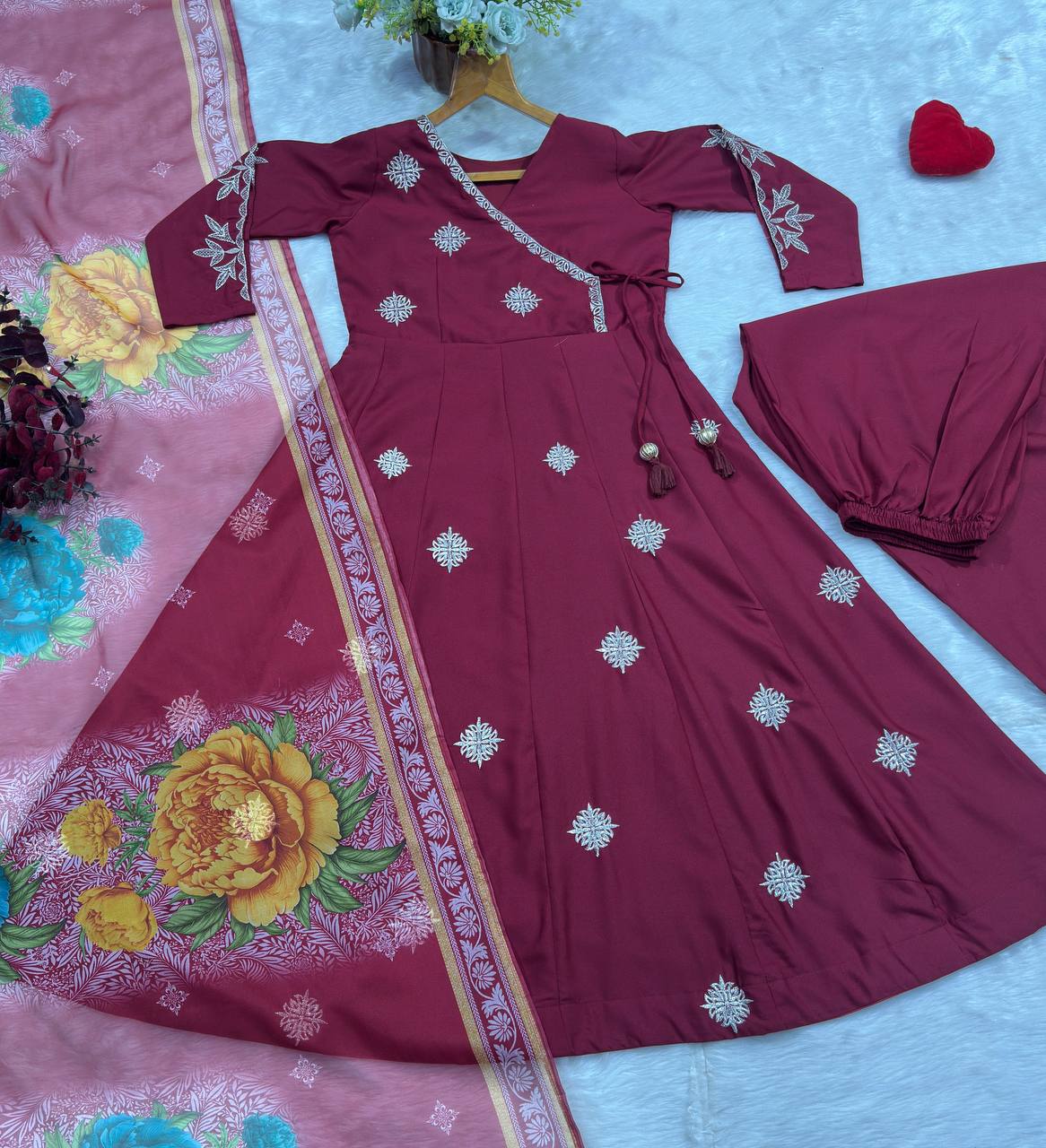 Vanya Zari Elegance Anarkali Suit Set